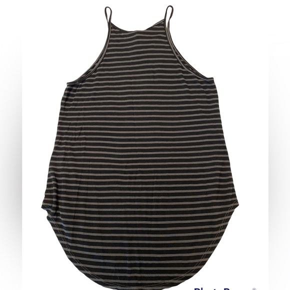 Emma & Sam tank top. Size small. - Picture 2 of 2